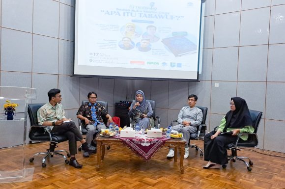 Turos Pustaka dan FU UIN Jakarta Bedah Buku Apa itu Tasawuf? Martin Lings